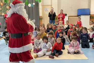 PÈRE NOËL DANS LES ÉCOLES ET ACCUEILS DE LOISIRS